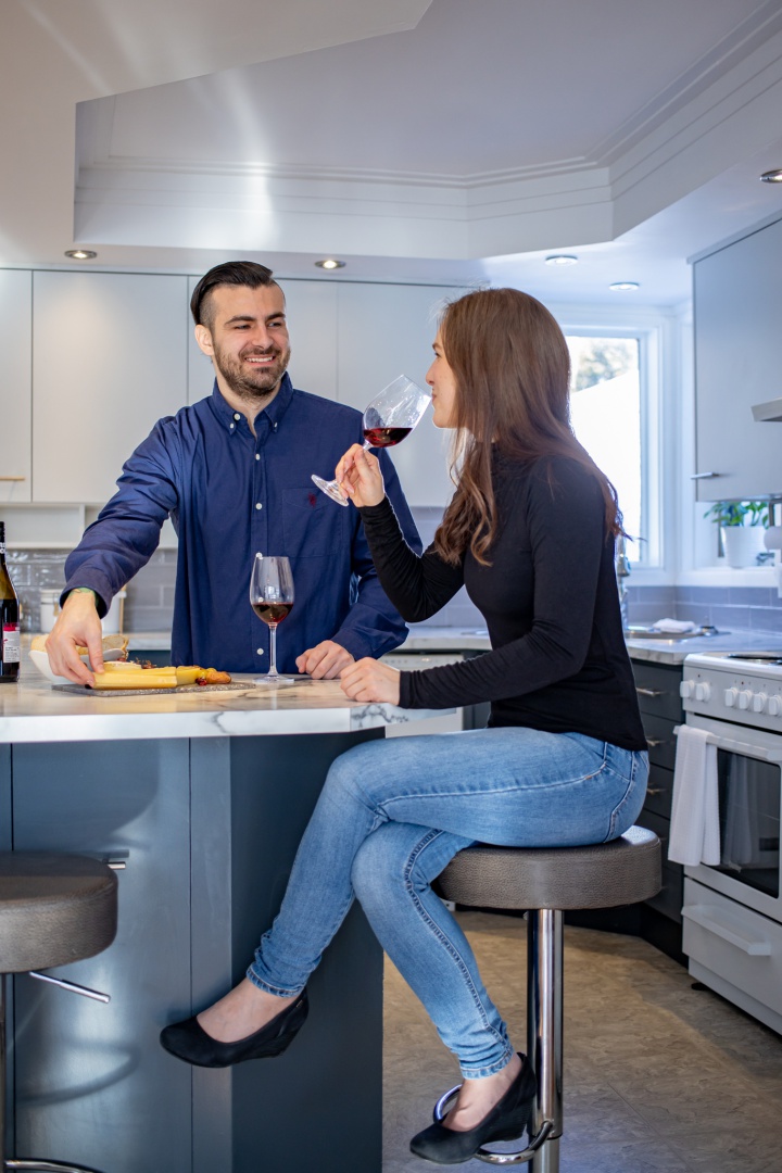 Aperitif at the kitchen island