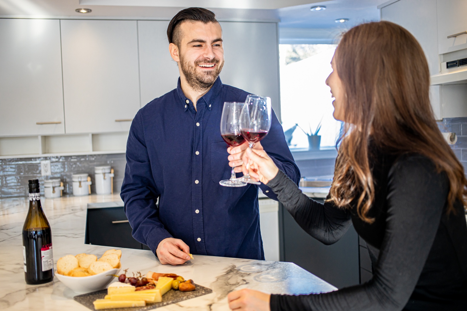 Aperitif at the kitchen island