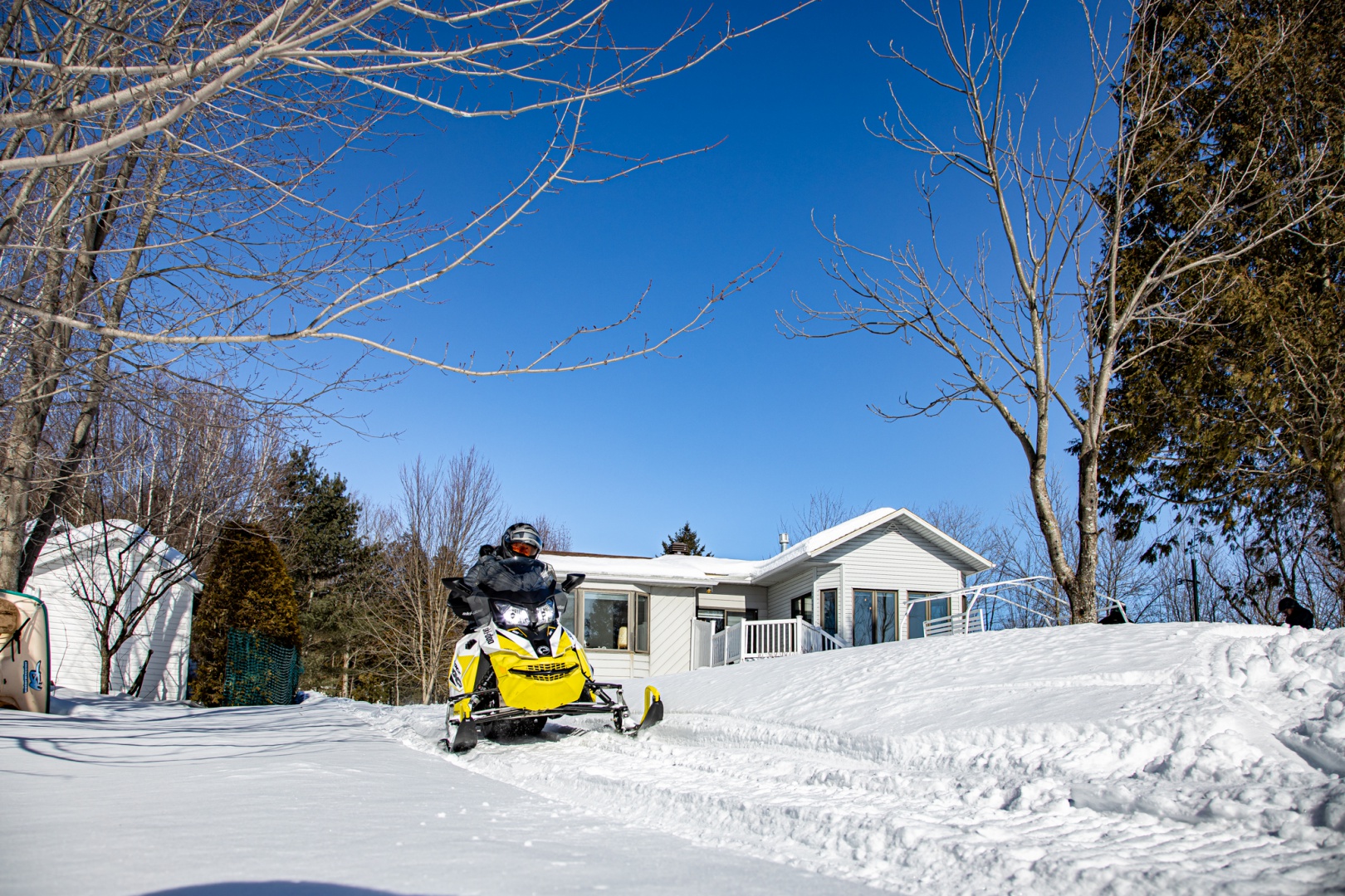 Snowmobile, trail accessible from the cottage